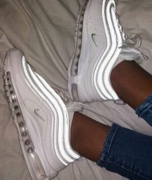 404 _ THE CUSTOM MOVEMENT