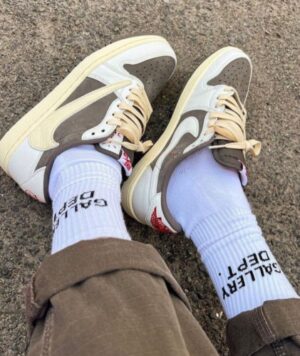 febb998c-3b6a-4ed4-8216-b781f42e3935